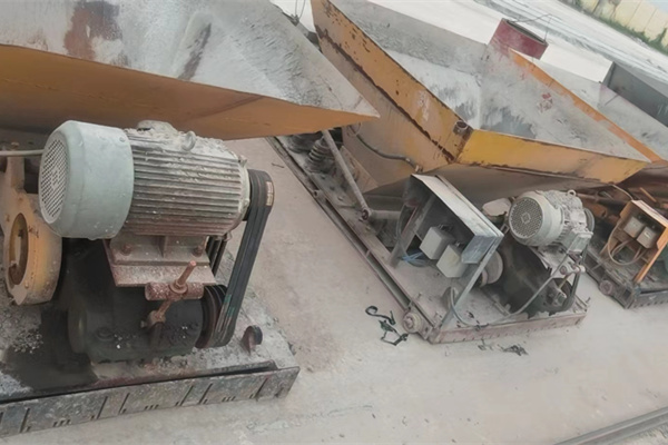 开封翰灏水泥制品有限公司堆挤成型设备