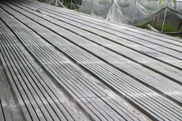 本厂水泥立柱的特点 本厂水泥立柱的特点