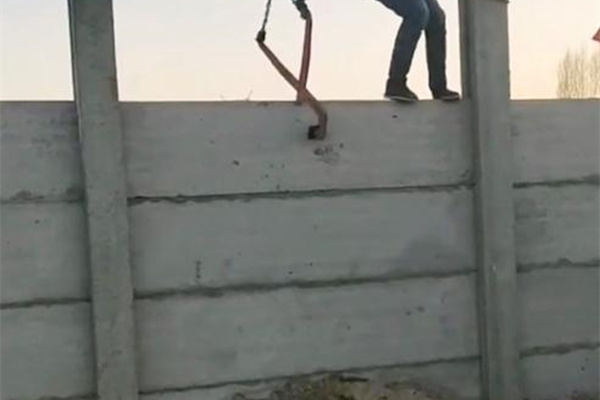 新乡水泥板围墙特点