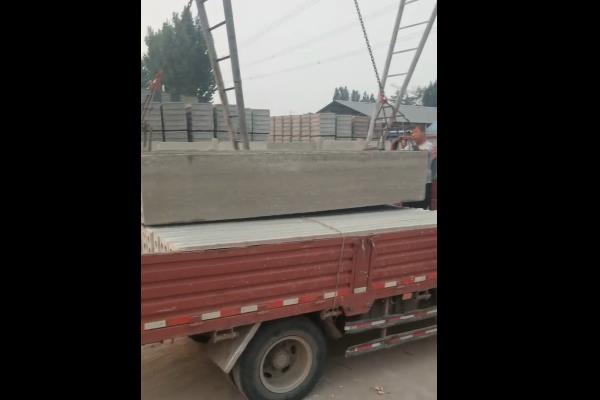 水泥板围墙厂家装车发货陕西案例实景图 水泥板围墙厂家装车发货陕西案例实景图