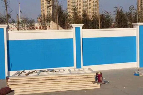 开封预制水泥板围挡效果图二