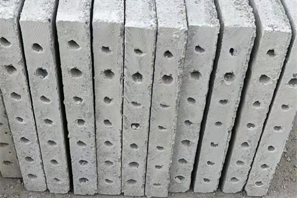 新型水泥板围墙是否加钢筋?