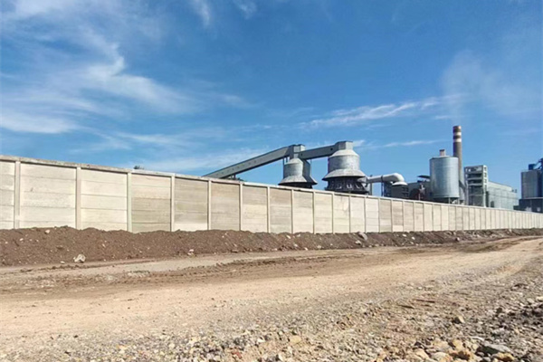 大型工厂用水泥板围墙案例效果图 大型工厂用水泥板围墙案例效果图