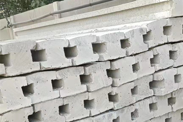 5公分、8公分厚水泥围墙水泥柱多少钱一米